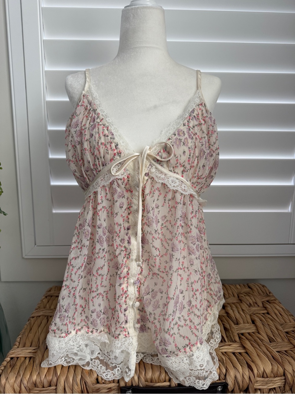 Abercrombie Romantic Cream Floral Lace-Trim Babydoll Nightie